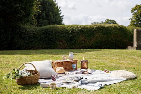 Embers CMS - Locations direct filming photoshoot locations-27