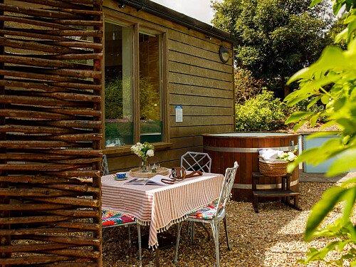 Embers CMS - Locations direct filming photoshoot locations-29