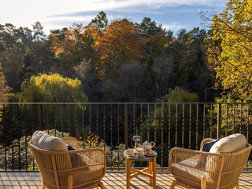 Hurst Vale CMS - Locations direct filming photoshoot locations-06