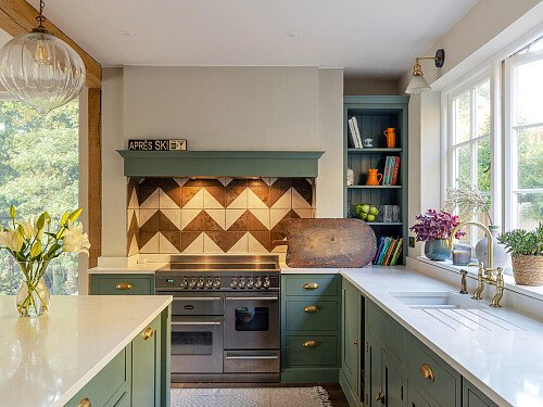 Hurst Vale CMS - Locations direct filming photoshoot locations-11