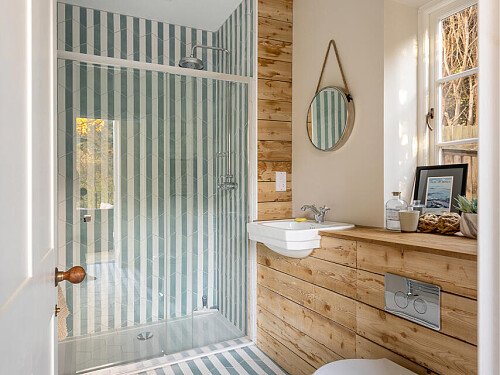 Hurst Vale CMS - Locations direct filming photoshoot locations-18