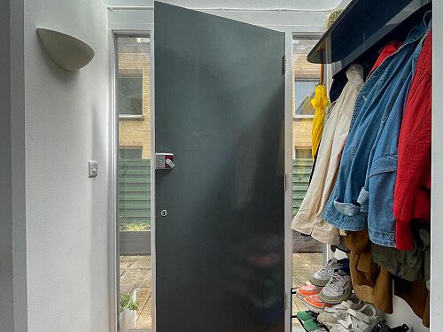 Flat 7 -  filming photoshoot location-22