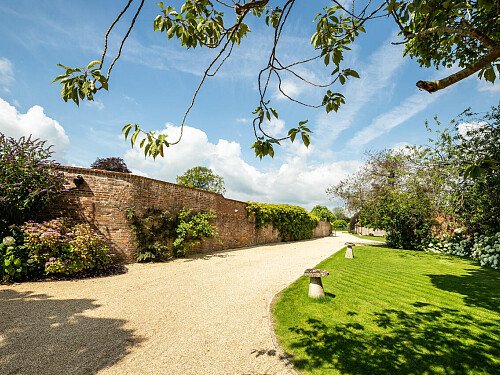 Upham -  filming photoshoot location-26