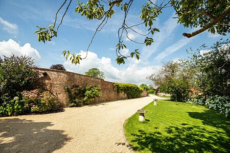 Upham -  filming photoshoot location-26