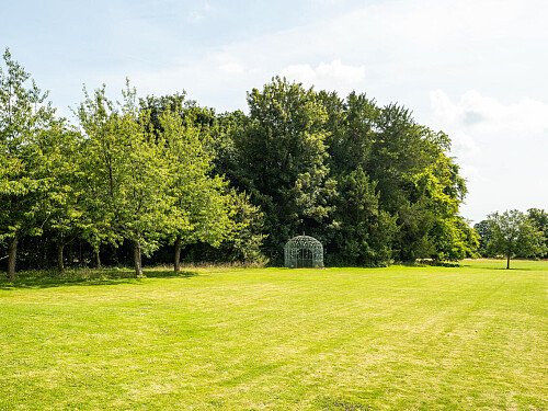 Upham -  filming photoshoot location-30