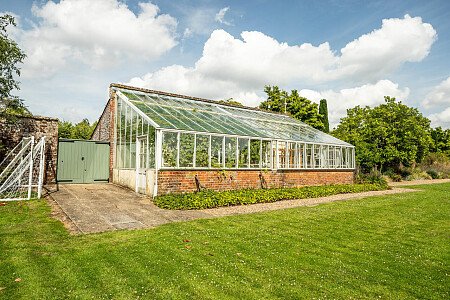 Upham -  filming photoshoot location-36