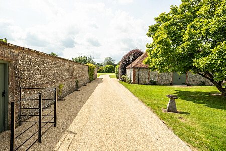 Upham -  filming photoshoot location-39