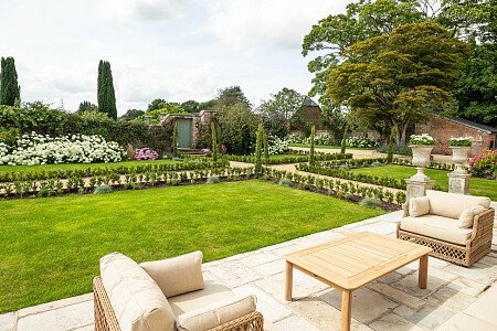 Upham -  filming photoshoot location-43