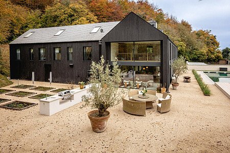 Viola -  filming photoshoot location-04