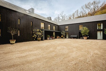 Viola -  filming photoshoot location-37