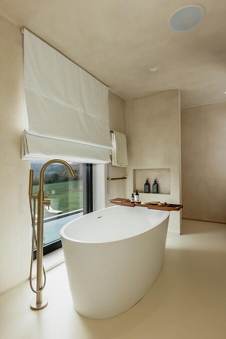 Viola -  filming photoshoot location-60