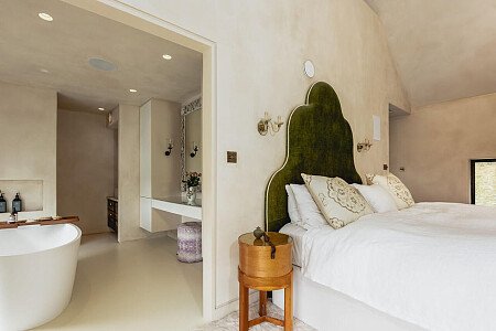 Viola -  filming photoshoot location-59