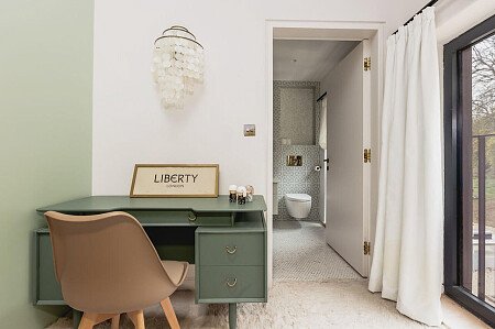 Viola -  filming photoshoot location-75