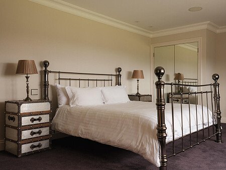 Mansion with lake house -  filming photoshoot location-23