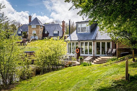 Mansion with lake house -  filming photoshoot location-27