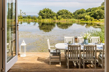 Mansion with lake house -  filming photoshoot location-32