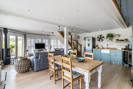 Mansion with lake house -  filming photoshoot location-36