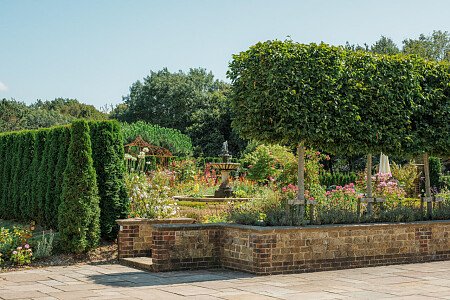 Mansion with lake house -  filming photoshoot location-49