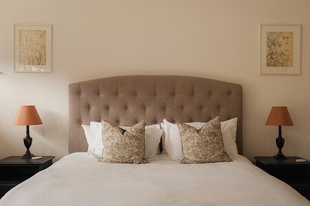 Mansion with lake house -  filming photoshoot location-53