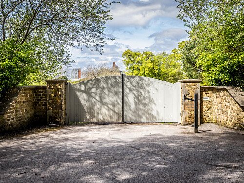 Mansion with lake house -  filming photoshoot location-66