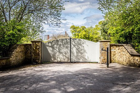 Mansion with lake house -  filming photoshoot location-66