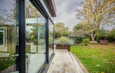 Shrubbery -  filming photoshoot location-18