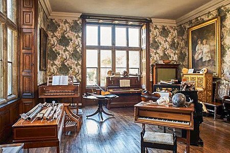 OldHouse -  filming photoshoot location-26