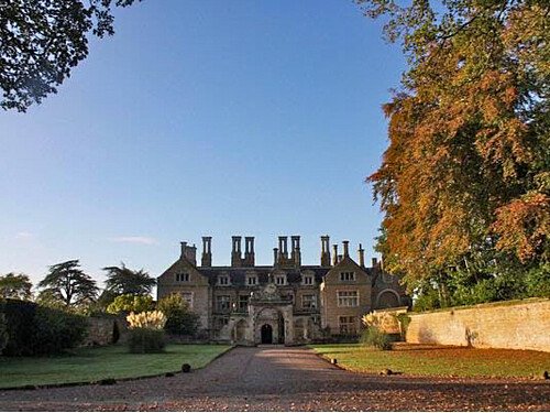 OldHouse -  filming photoshoot location-33