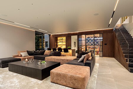 Bar Stairs House - Filming Locations Locations Direct -04