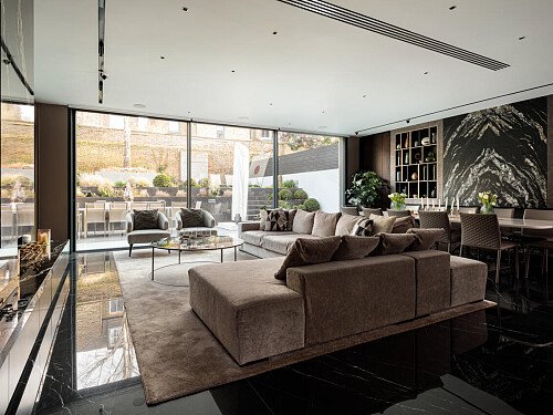 Bar Stairs House - Filming Locations Locations Direct -05