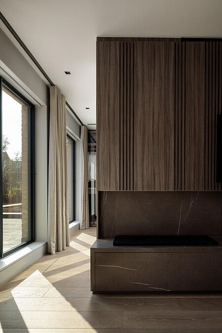 Bar Stairs House - Filming Locations Locations Direct -17