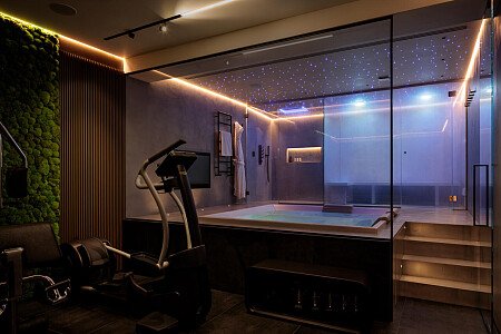 Bar Stairs House - Filming Locations Locations Direct -30