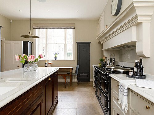 Langham Manor CMS - Locations direct filming photoshoot locations-08