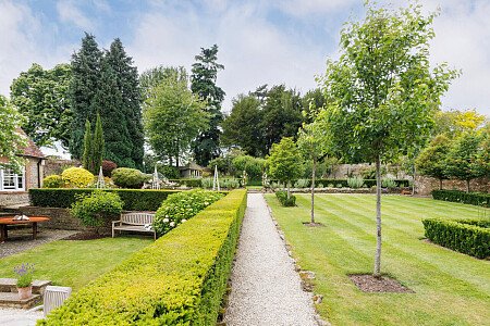 Langham Manor CMS - Locations direct filming photoshoot locations-12