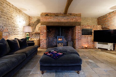 Langham Manor CMS - Locations direct filming photoshoot locations-27