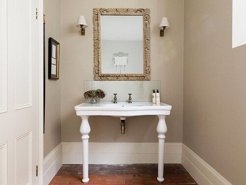 Langham Manor CMS - Locations direct filming photoshoot locations-30