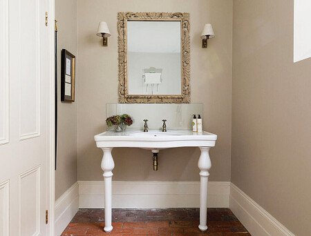 Langham Manor CMS - Locations direct filming photoshoot locations-30