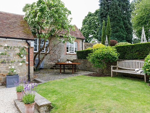 Langham Manor CMS - Locations direct filming photoshoot locations-50