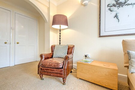 Shark - Filming Locations Locations Direct -06