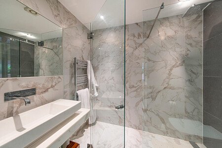 Bracknel House- Filming Locations Locations Direct -10