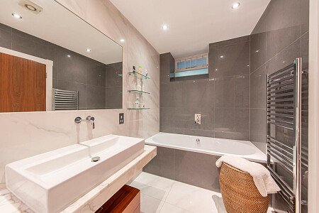 Bracknel House- Filming Locations Locations Direct -12