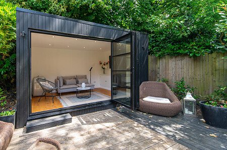 Bracknel House- Filming Locations Locations Direct -14