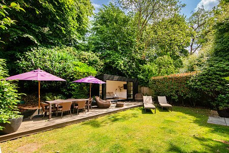 Bracknel House- Filming Locations Locations Direct -13