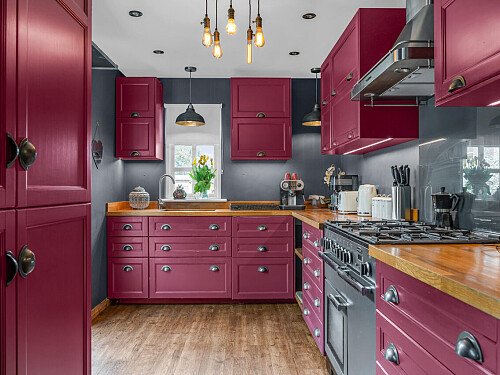 Two Houses - Filming Locations Locations Direct -15