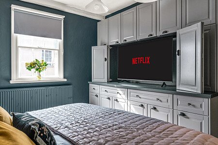 Two Houses - Filming Locations Locations Direct -22