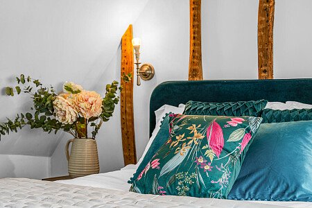 Two Houses - Filming Locations Locations Direct -28