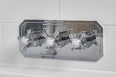 Two Houses - Filming Locations Locations Direct -34