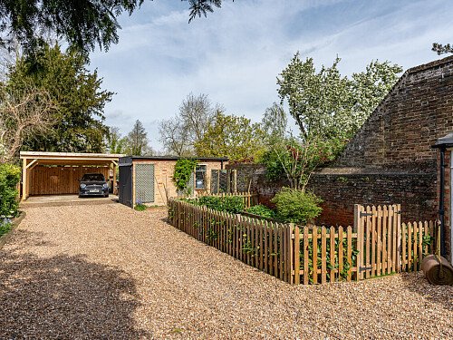 Two Houses - Filming Locations Locations Direct -41