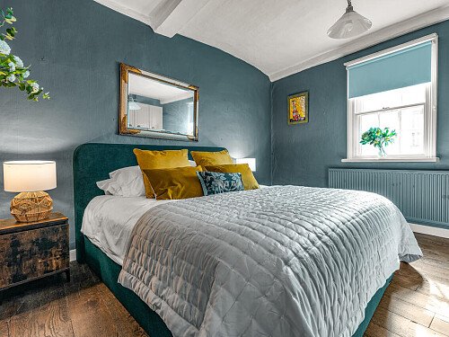 Two Houses - Filming Locations Locations Direct -44