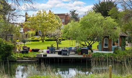 Two Houses - Filming Locations Locations Direct -47